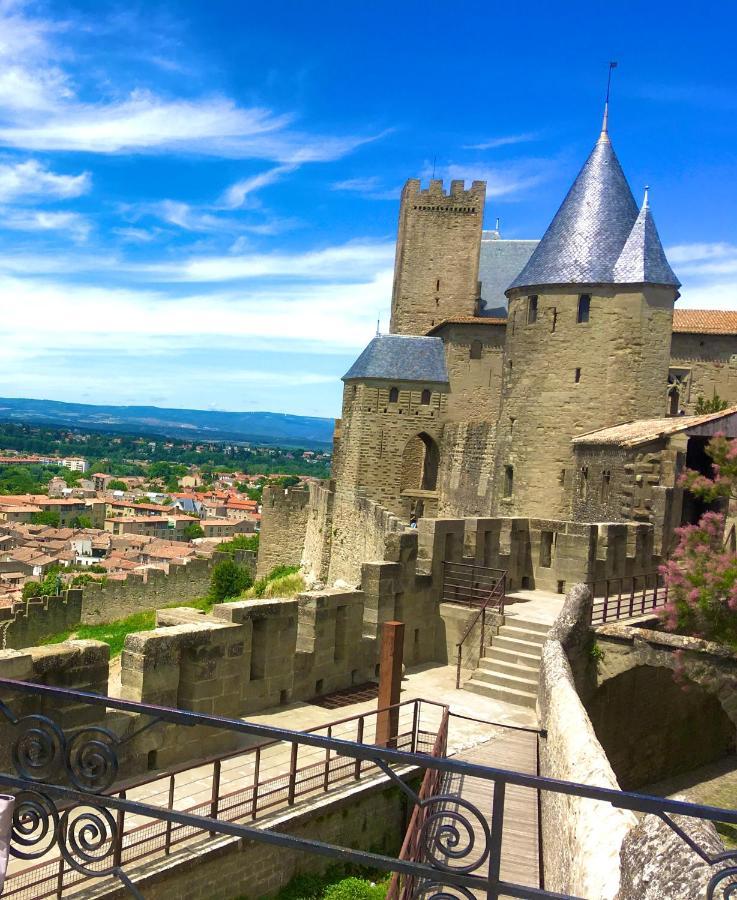 3 Star Surdespine Historic 4 Chateaux Lastours Air Conditioned Exterior photo